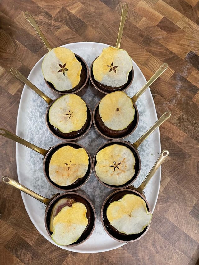 Example of a sweet treat that a contract caterer offers clients.
