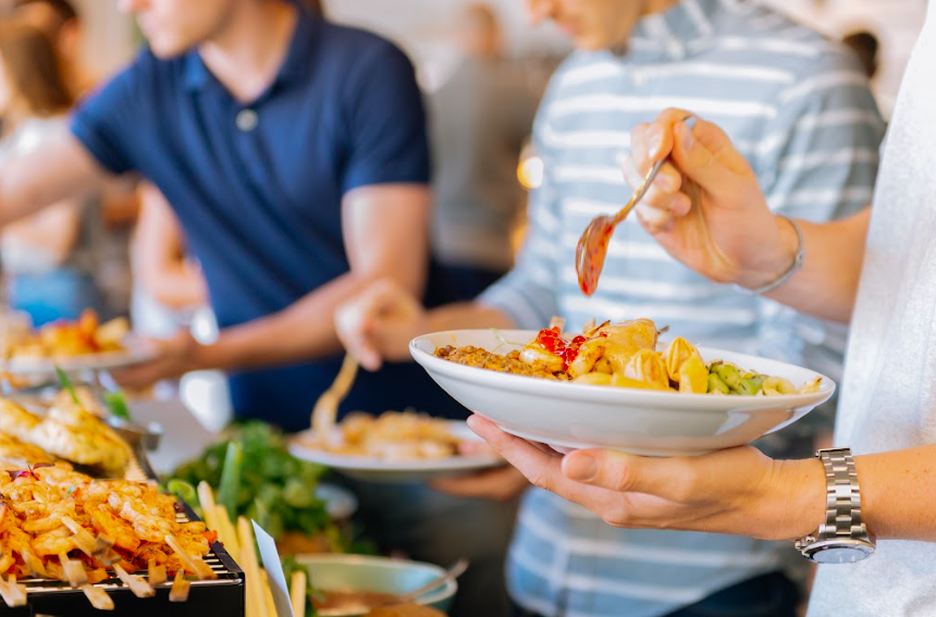How corporate catering helps foster positive company culture